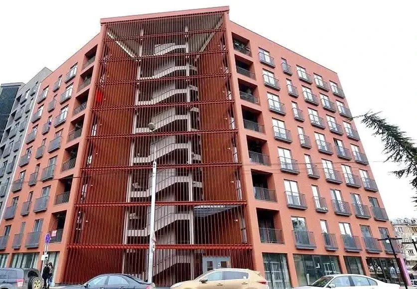 2-room apartment for rent on Nutsubidze Street, Saburtalo, Tbilisi — M2 Nutsubidze building exterior