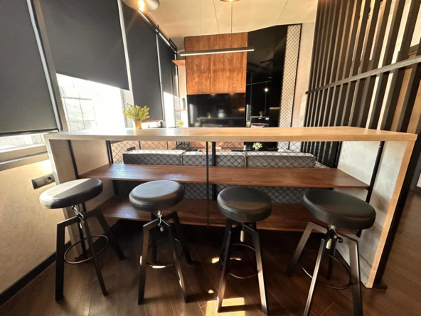 2-room apartment for sale on Chavchavadze Avenue, Vake, Tbilisi — open-plan dining and living area with floor-to-ceiling windows