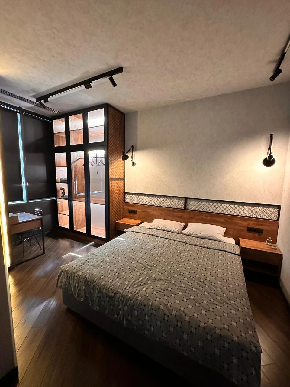 2-room apartment for sale on Chavchavadze Avenue, Vake, Tbilisi — bedroom with fitted wardrobe and reading lights