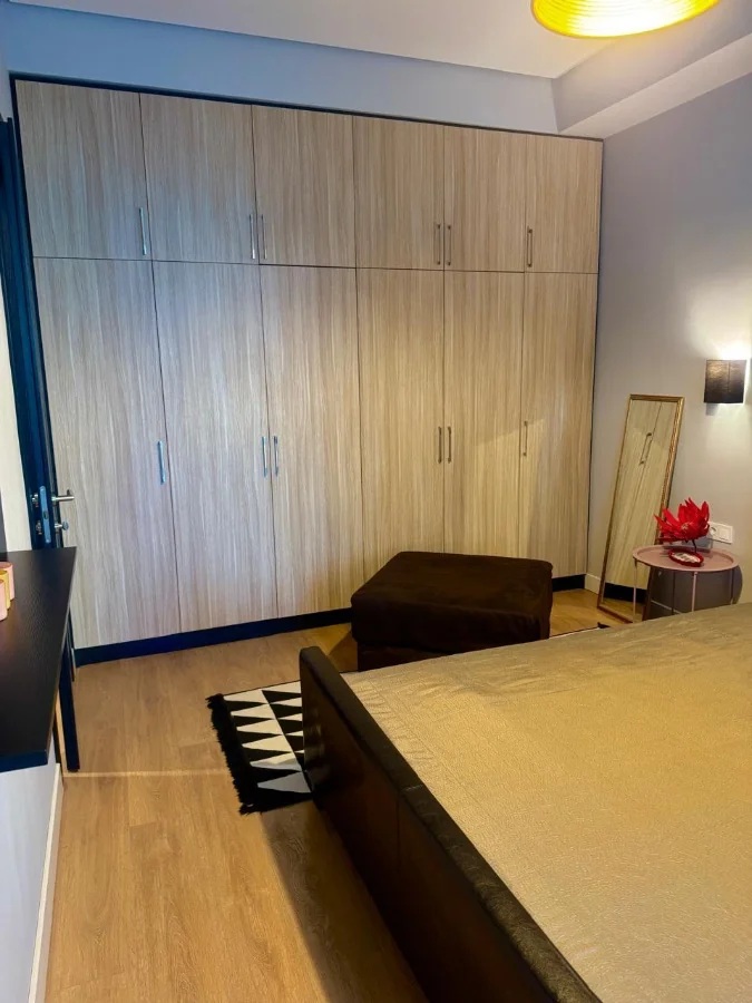 2-room apartment for sale on Chavchavadze Avenue, Vake, Tbilisi — bedroom with fitted wardrobes