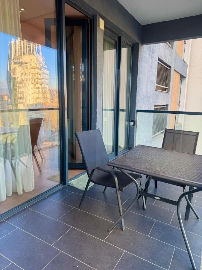 2-room apartment for sale on Chavchavadze Avenue, Vake, Tbilisi — balcony with table and chairs