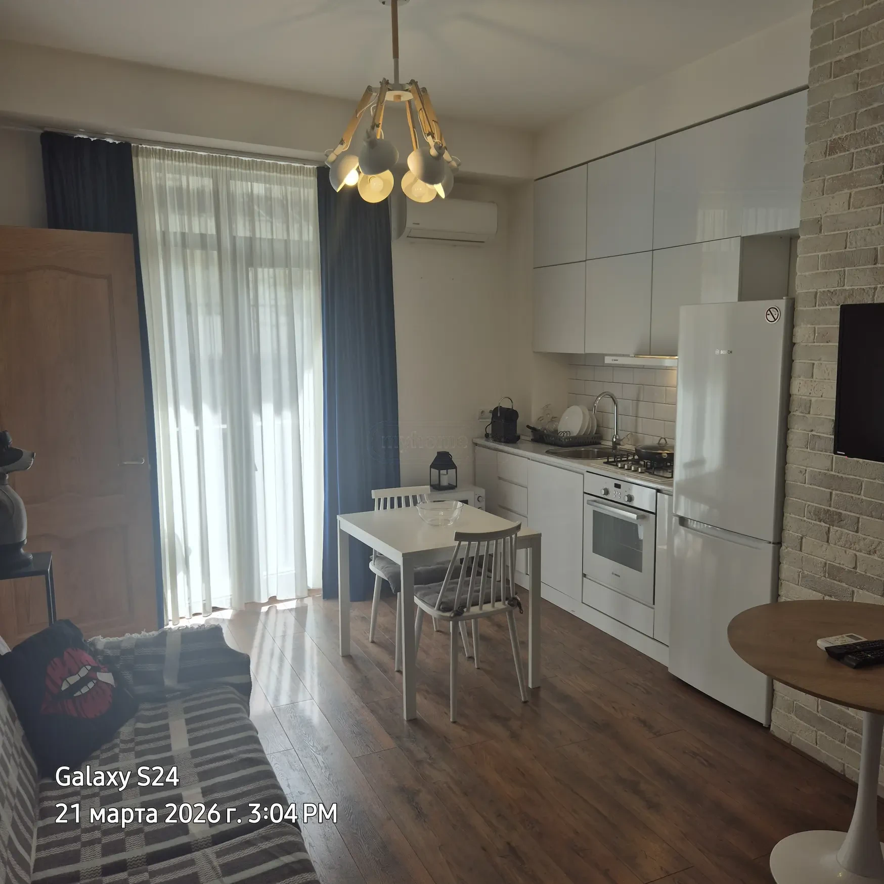 2-room apartment for sale on Mtskheta Street, Vake, Tbilisi — open-plan kitchen and living room
