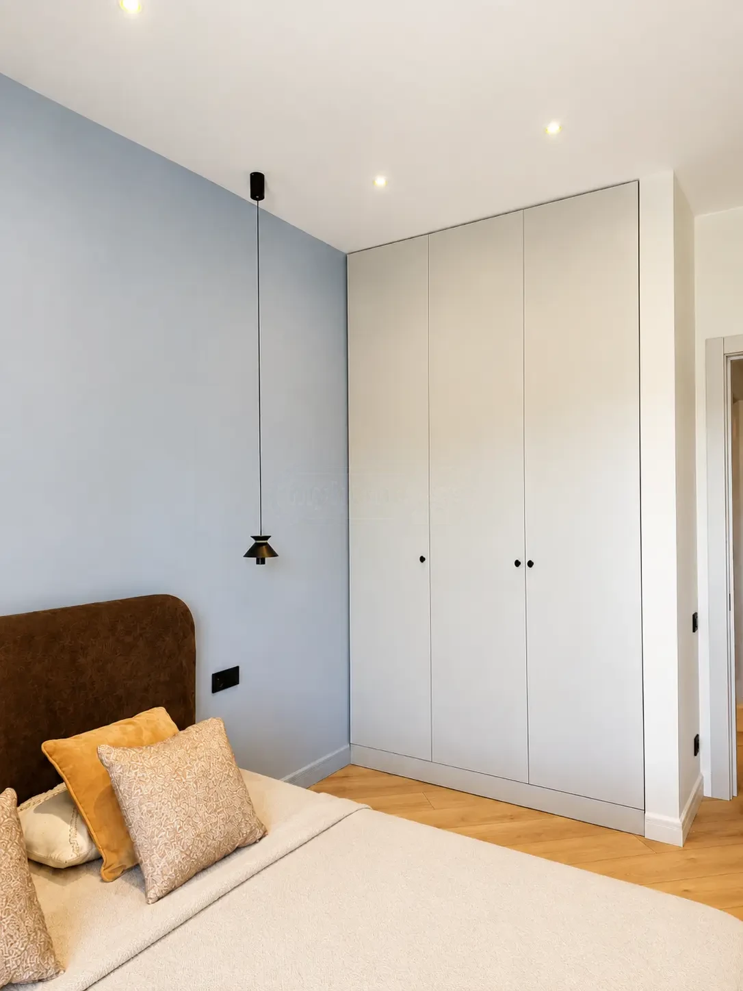2-room furnished apartment for sale on Nutsubidze Street 125, top floor, Saburtalo, Tbilisi — bedroom with built-in wardrobes