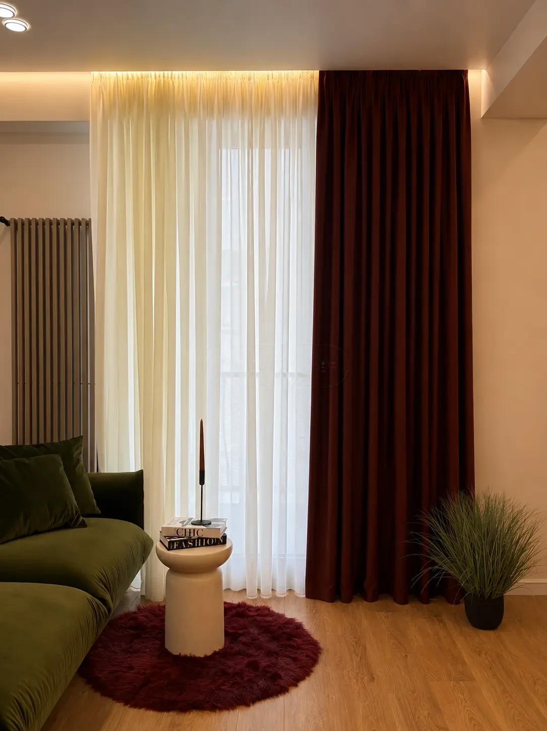 2-room apartment for sale on Nutsubidze Street 195, Saburtalo, Tbilisi — living room window with velvet curtains