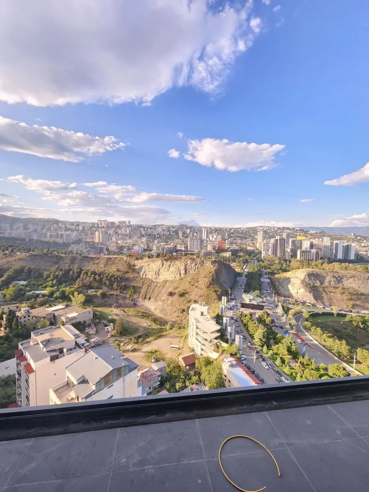 2-room apartment for sale on Tamarashvili Street, Vake, Tbilisi — panoramic city view from the terrace