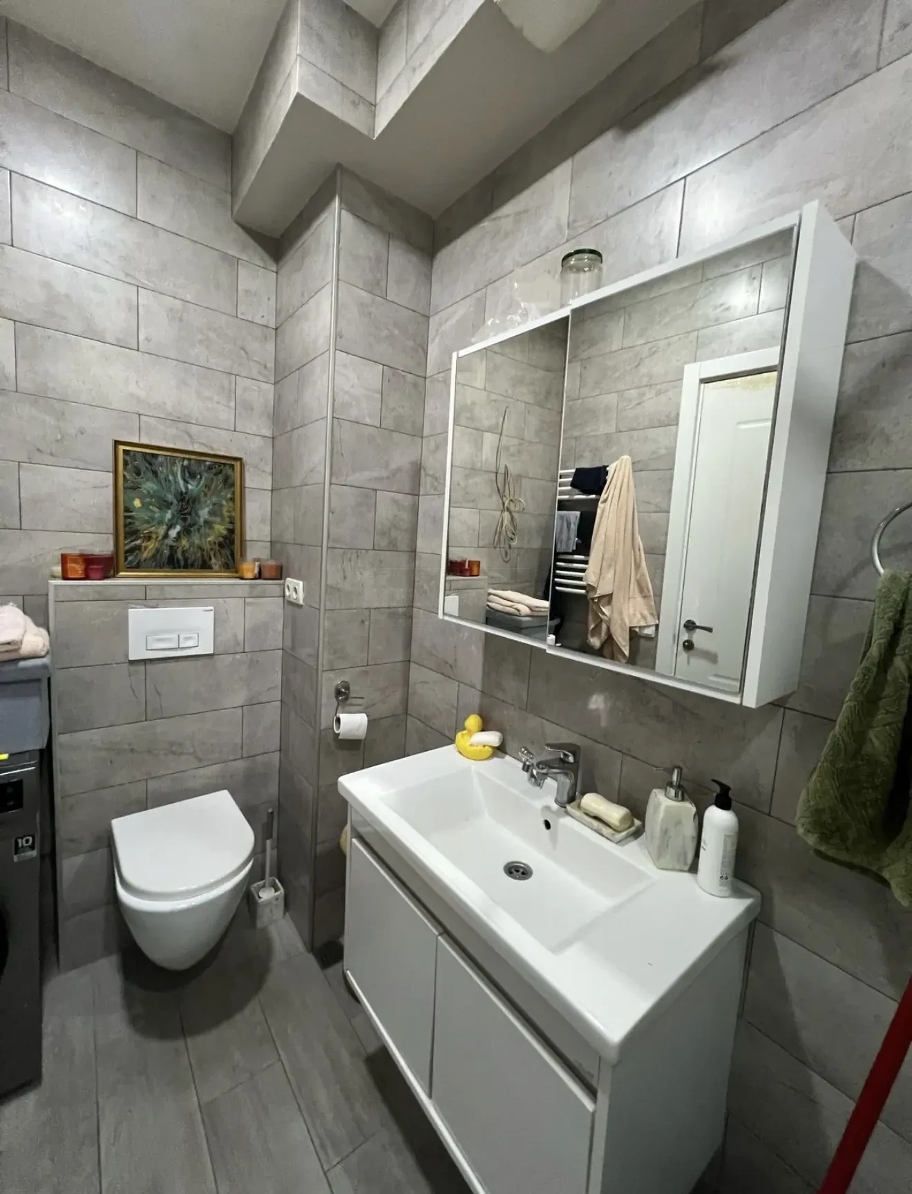 3-room apartment for sale on Marabda Street, Vake, Tbilisi — bathroom with walk-in shower vanity