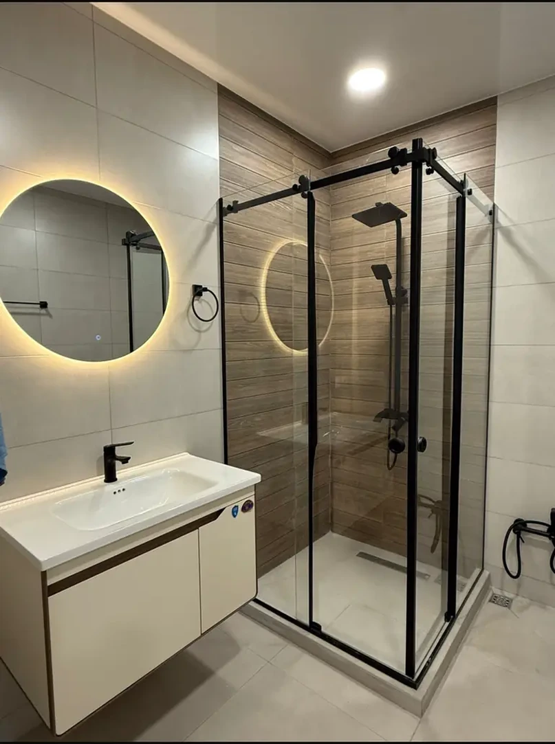 3-room apartment for sale on Shartava Street 43, Saburtalo, Tbilisi - bathroom with walk-in shower and backlit mirror