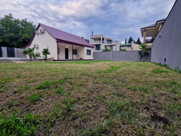 7-Room Private House for Rent in Dighomi 1-9 — I. Sarishvili Street 3, Dighomi, Tbilisi — photo 1