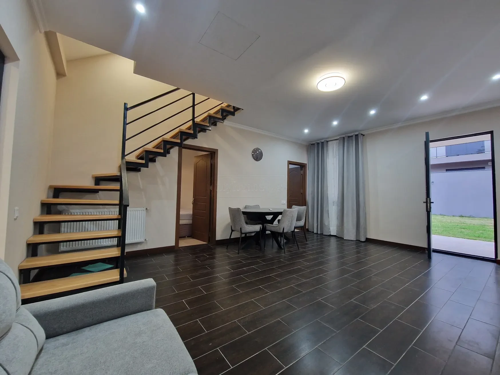 7-Room Private House for Rent in Dighomi 1-9 — I. Sarishvili Street 3, Dighomi, Tbilisi — photo 2