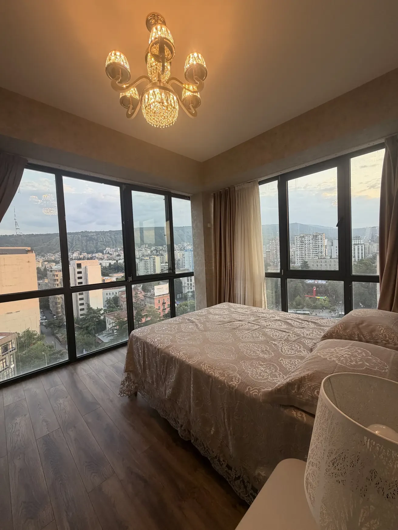 4-Room Apartment for Rent on Kvernadze Street, Saburtalo — B. Kvernadze Street 12, Saburtalo, Tbilisi — photo 1