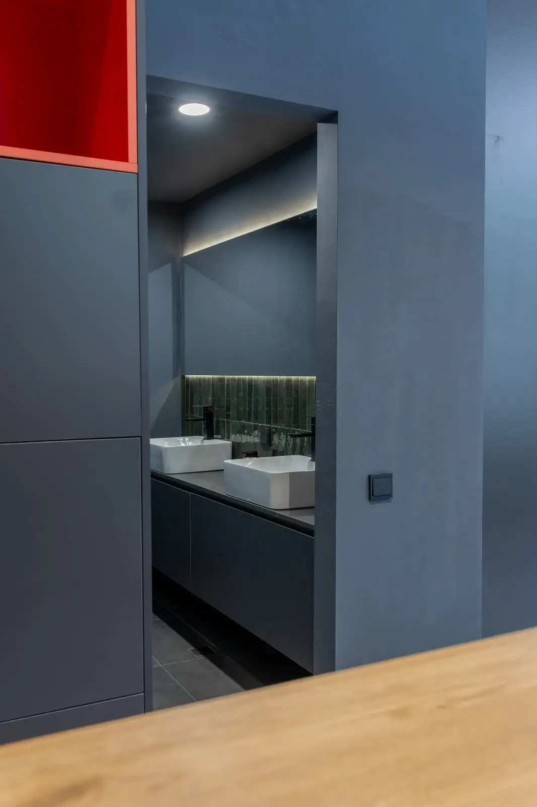 office space for rent on Politkovskaya Street (Jikia), Saburtalo, Tbilisi — washroom with double basins