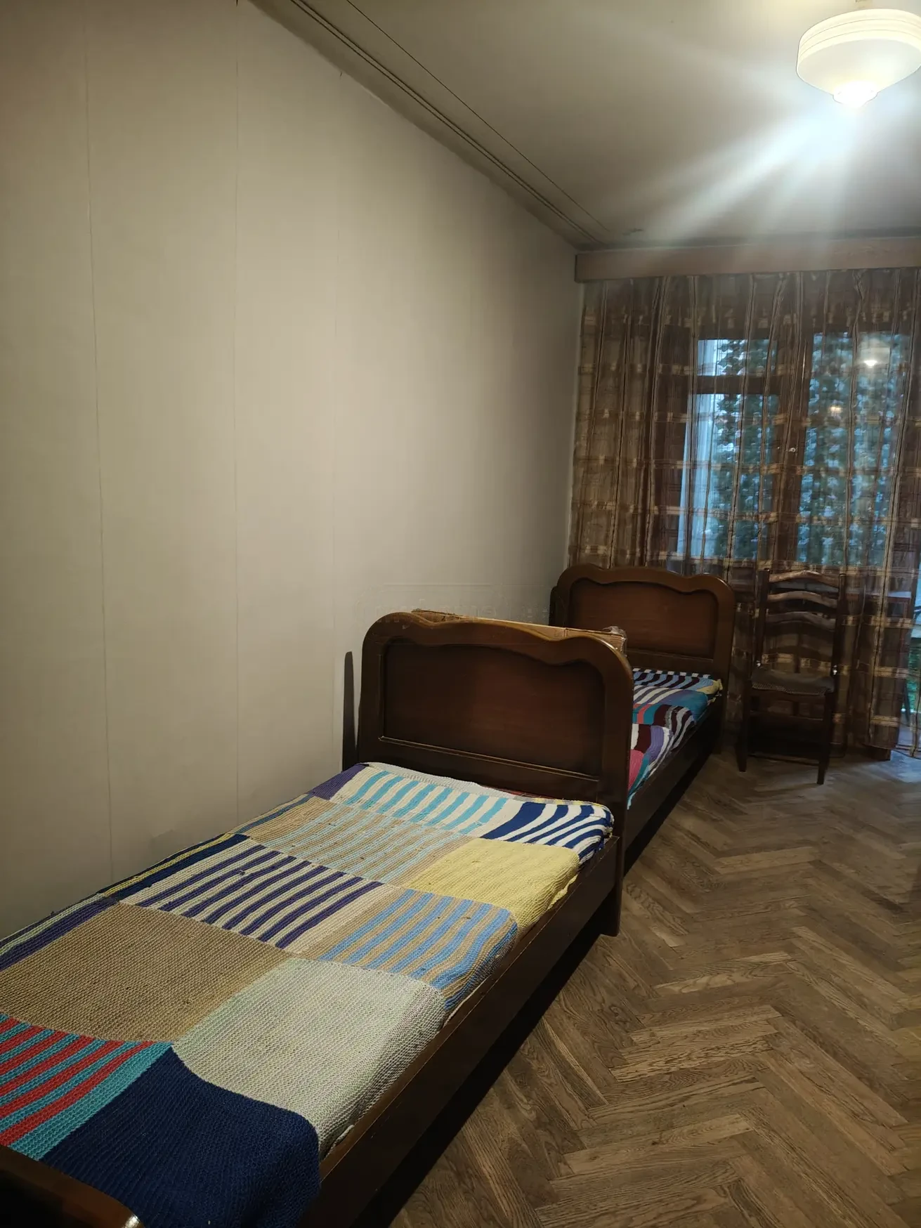 3-room apartment for rent on Tskneti Street, Vake, Tbilisi — second bedroom with two single beds